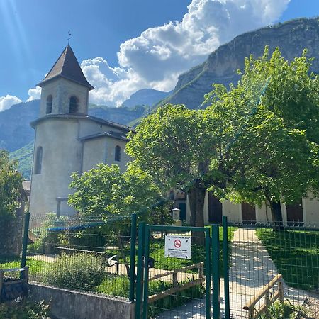 Maison De Village Au Pied De La Montagne Lumbin Екстер'єр фото